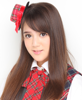 ファイル:2010年AKB48プロフィール 奥真奈美 2.jpg