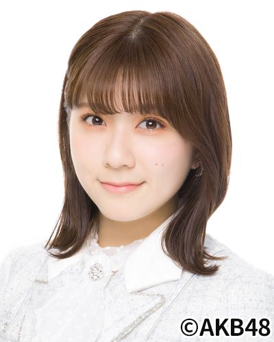 ファイル:2022年AKB48プロフィール 清水麻璃亜.jpg