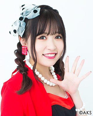 ファイル:2018年HKT48プロフィール 冨吉明日香 2.jpg