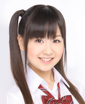 ファイル:2009年AKB48プロフィール 佐藤すみれ.jpg