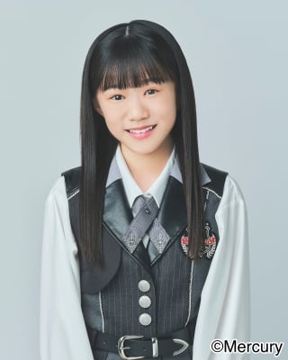 ファイル:2024年HKT48プロフィール 呉優菜.jpg