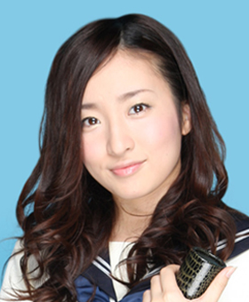 ファイル:2010年AKB48プロフィール 梅田彩佳.jpg