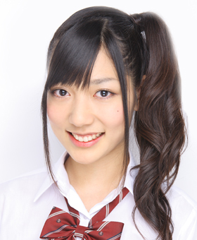 ファイル:2009年AKB48プロフィール 野中美郷.jpg