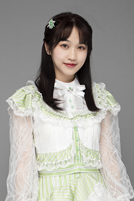 ファイル:2023年AKB48 Team SHプロフィール 谢雯婕.jpg