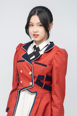 ファイル:2021年AKB48 Team SHプロフィール 王暄雅.jpg