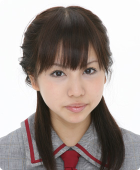 ファイル:2006年AKB48プロフィール 大江朝美 2.jpg