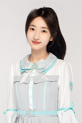 ファイル:2022年AKB48 Team SHプロフィール 郑雨姗 3.jpg