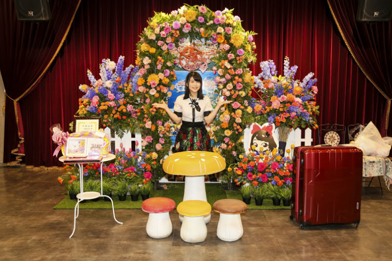 ファイル:らいら卒業フラスタ.jpg