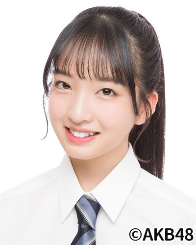 ファイル:2023年AKB48プロフィール 山口結愛.jpg