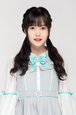 ファイル:2022年AKB48 Team SHプロフィール 张嘉哲 3.jpg