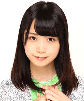 ファイル:2012年乃木坂46プロフィール 深川麻衣 3.jpg