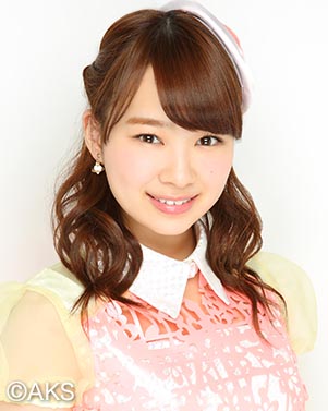 ファイル:2015年AKB48プロフィール 小笠原茉由.jpg
