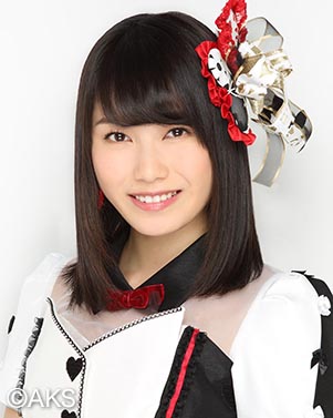 ファイル:2015年AKB48プロフィール 横山由依.jpg