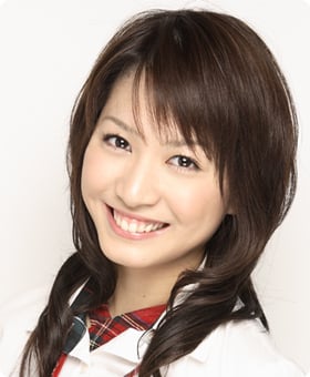 ファイル:2007年AKB48プロフィール 大島麻衣.jpg