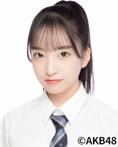 ファイル:2024年AKB48プロフィール 山口結愛.jpg
