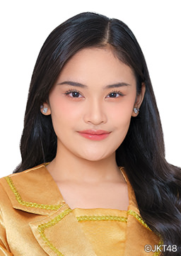 ファイル:2023年JKT48プロフィール Adzana Shaliha.jpg