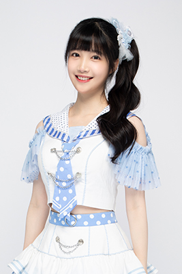 ファイル:2022年AKB48 Team SHプロフィール 邹若男 2.jpg