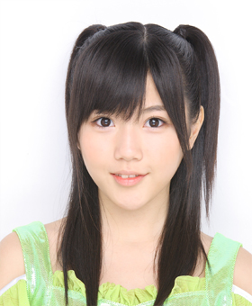 ファイル:2009年AKB48プロフィール 宮崎美穂.jpg