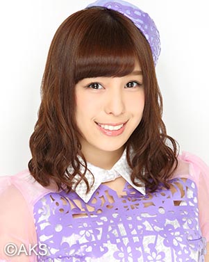 ファイル:2015年AKB48プロフィール 小嶋菜月.jpg