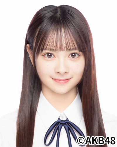 ファイル:2024年AKB48プロフィール 伊藤百花 3.jpg