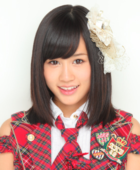 ファイル:2010年AKB48プロフィール 前田敦子 2.jpg