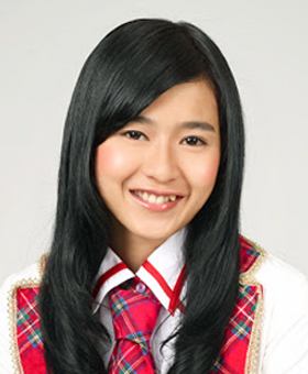 ファイル:2012年JKT48プロフィール Alissa Galliamova 0.jpg