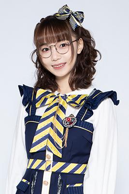 ファイル:2022年AKB48 Team SHプロフィール 沈莹.jpg