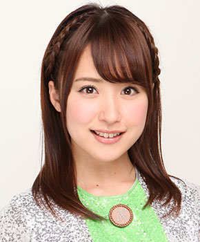 ファイル:2012年乃木坂46プロフィール 衛藤美彩 3.jpg