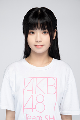 ファイル:2022年AKB48 Team SHプロフィール 杜昕懿 2.jpg