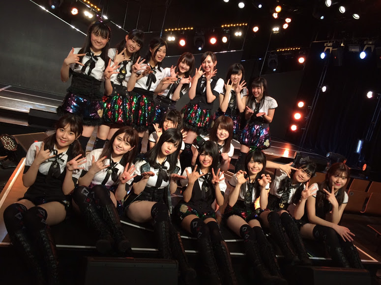 ファイル:岡田栞奈卒業公演チームK4.jpg