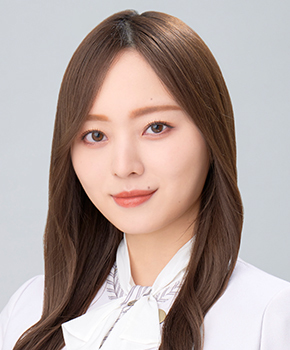 ファイル:2022年乃木坂46プロフィール 梅澤美波.jpg