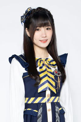 ファイル:2022年AKB48 Team SHプロフィール 陈嘉意.jpg