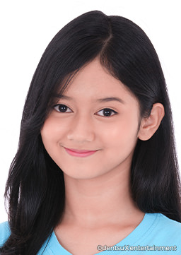 ファイル:2022年JKT48プロフィール Alia Giselle.jpg
