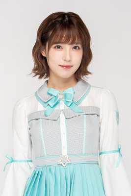 ファイル:2022年AKB48 Team SHプロフィール 吴安琪 3.jpg