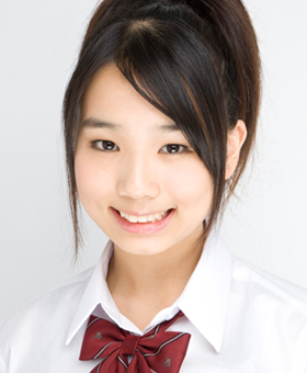 ファイル:2009年AKB48プロフィール 郭グレース.jpg