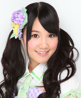 ファイル:2011年AKB48プロフィール 鈴木まりや.jpg