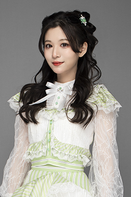 ファイル:2023年AKB48 Team SHプロフィール 李佳慧.jpg