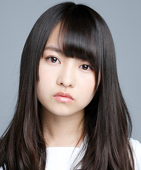 ファイル:2013年乃木坂46プロフィール 伊藤万理華 2.jpg