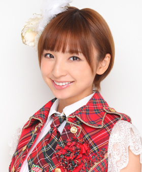 ファイル:2010年AKB48プロフィール 篠田麻里子 2.jpg