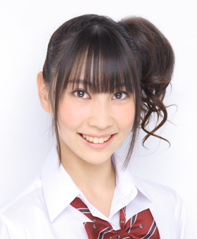 ファイル:2009年AKB48プロフィール 近野莉菜.jpg
