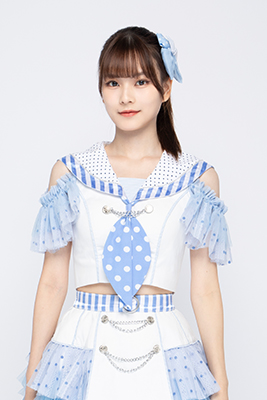 ファイル:2022年AKB48 Team SHプロフィール 魏新 2.jpg