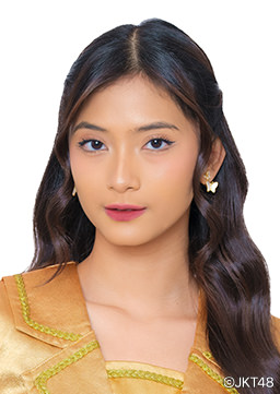 ファイル:2023年JKT48プロフィール Jinan Safa Safira.jpg