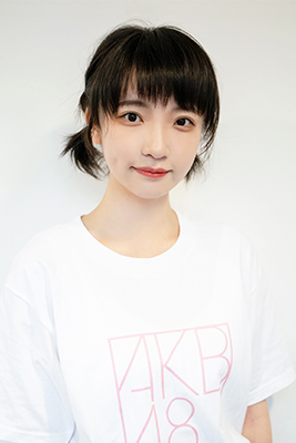 ファイル:2021年AKB48 Team SHプロフィール 王晓阳.jpg