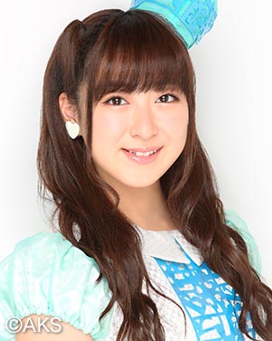 ファイル:2015年AKB48プロフィール 伊豆田莉奈.jpg
