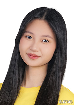 ファイル:2024年JKT48プロフィール Mikaela Kusjanto.jpg