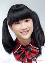 2013年JKT48プロフィール Dwi Putri Bonita.jpg