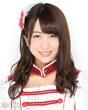 ファイル:2016年AKB48プロフィール 篠崎彩奈.jpg