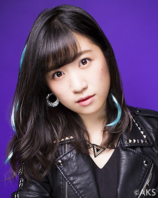 ファイル:2017年HKT48プロフィール 下野由貴 2.jpg