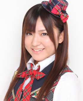 ファイル:2010年AKB48プロフィール 内田眞由美 2.jpg