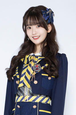 ファイル:2022年AKB48 Team SHプロフィール 朱苓.jpg